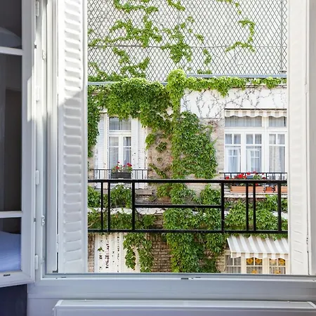 Rue Michel-ange Ii By Onefinestay